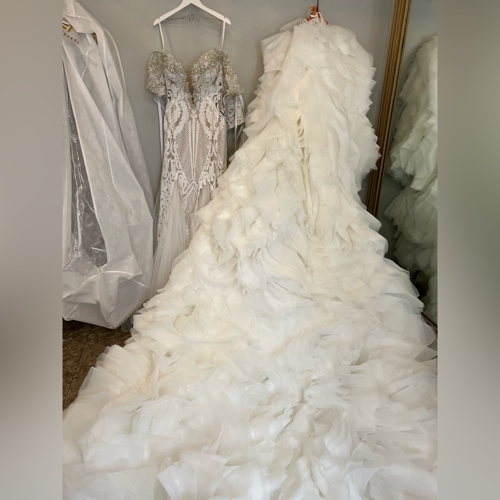 Ese Azenabor 2-in-1 wedding dress.
